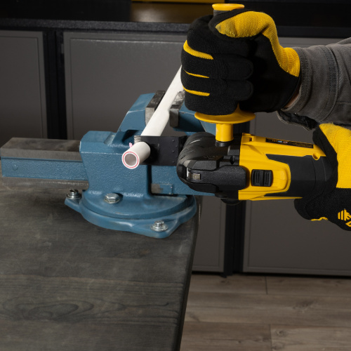 Многофункциональный инструмент аккумуляторный MTL-IB-18-0, Li-Ion, 18 В Denzel по ценам производителя в Челябинске с доставкой по всей России