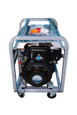 Генератор дизельный 5,0 кВт 380В/1,6 кВт 220В 15 л с электростартером TOR KM5000D по ценам производителя в Челябинске с доставкой по всей России