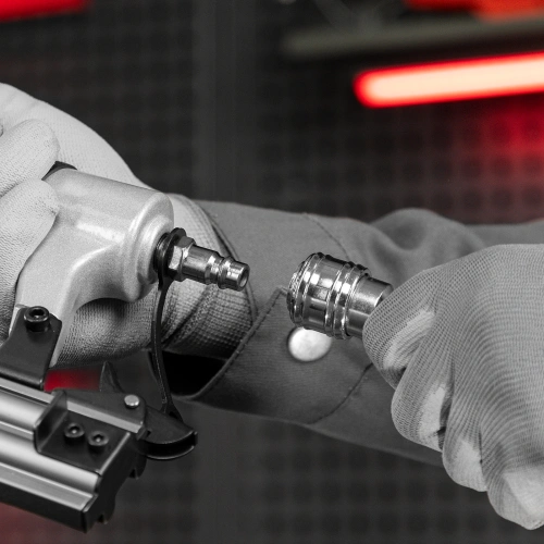 Нейлер пневматический для гвоздей от 10 до 32 мм Matrix по ценам производителя в Челябинске с доставкой по всей России