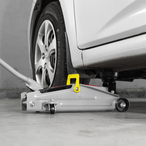 Домкрат гидравлический подкатной, 2 т, высота подъема 135-355 мм Matrix по ценам производителя в Челябинске с доставкой по всей России