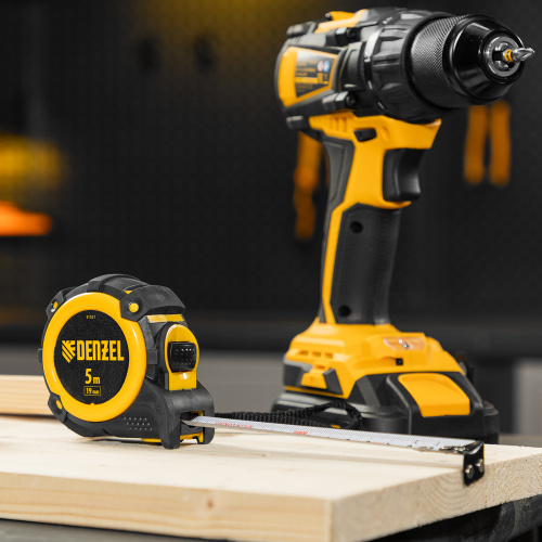 Рулетка 5м х 19мм, автоматич. фиксац., нейлон. покрытие, магнит. зацеп, двухстор. разметка Denzel по ценам производителя в Челябинске с доставкой по всей России