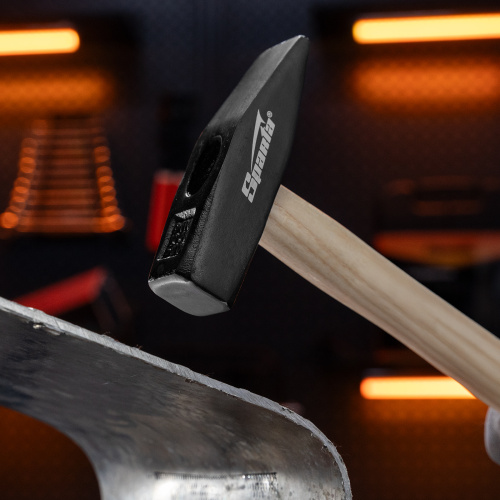 Молоток слесарный, 600 г, квадратный боек, деревянная рукоятка Sparta по ценам производителя в Челябинске с доставкой по всей России