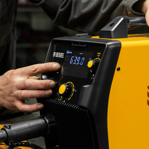 Аппарат инвертор. полуавтомат. cварки IMIG-205SDR, 200 А, ПВ 60%, катушка 5 кг Denzel по ценам производителя в Челябинске с доставкой по всей России