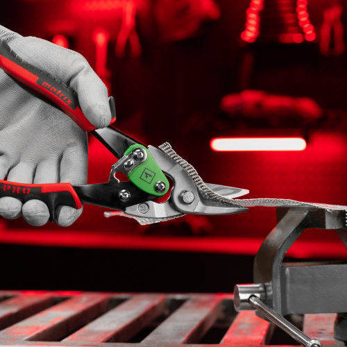 Ножницы по металлу, 250 мм, правый рез, сталь CRMO, двухкомпонентные рукоятки, PRO Matrix по ценам производителя в Челябинске с доставкой по всей России