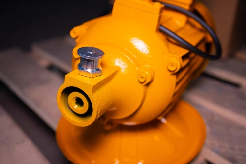 Электропривод глубинного вибратора для бетона 2,2 кВт TOR ZN70-JT (японский тип) по ценам производителя в Челябинске с доставкой по всей России