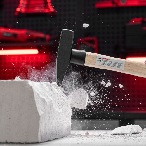 Молоток слесарный, 500 г, квадратный боек, деревянная рукоятка Matrix по ценам производителя в Челябинске с доставкой по всей России