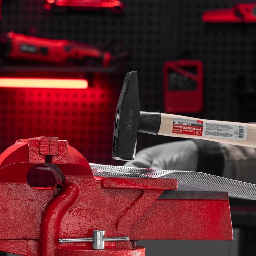 Молоток слесарный, 400 г, квадратный боек, деревянная рукоятка Matrix по ценам производителя в Челябинске с доставкой по всей России