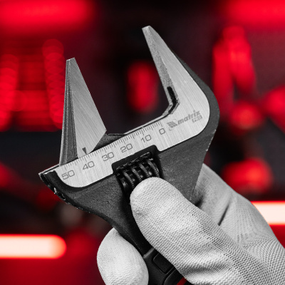 Ключ разводной, тонкие губки, фосфатированный, двухкомпонентная рукоятка, 250 мм, PRO Matrix по ценам производителя в Челябинске с доставкой по всей России