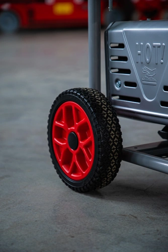 Генератор бензиновый 8,0 кВт 220В/380В с электростартером TOR KM11000HE по ценам производителя в Челябинске с доставкой по всей России