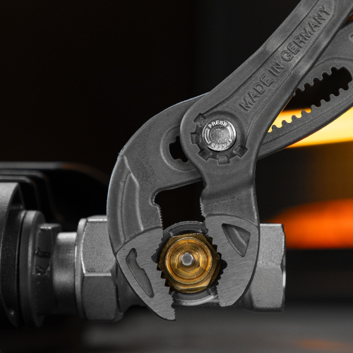 Клещи переставные, кнопочный механизм, обливные рукоятки, 300 мм Denzel по ценам производителя в Челябинске с доставкой по всей России