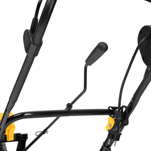 Электрическая снегоуборочная машина ESB-560-M, 2,5 кВт, металлический шнек, LED фара Denzel по ценам производителя в Челябинске с доставкой по всей России