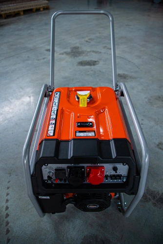 Генератор бензиновый 8,0 кВт 220В/380В с электростартером TOR KM11000HE по ценам производителя в Челябинске с доставкой по всей России