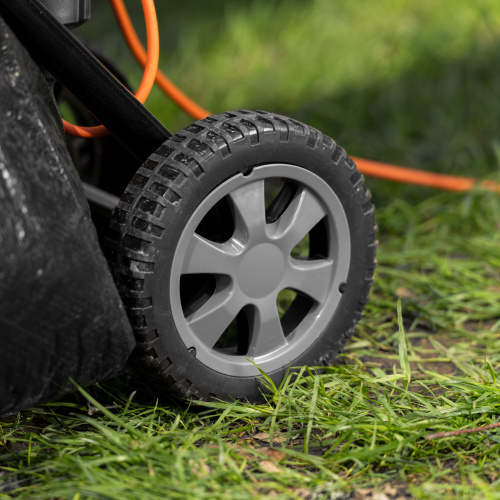 Измельчитель садовый электрический ECS-2500, 2500 Вт, 45 мм Denzel по ценам производителя в Челябинске с доставкой по всей России