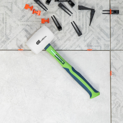 Киянка резиновая, 680 г, белая резина, фибергласовая рукоятка Сибртех по ценам производителя в Челябинске с доставкой по всей России