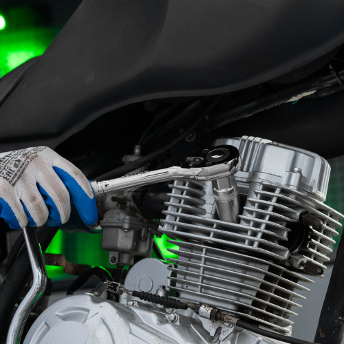 Ключ-трещотка 1/2", 45 зубьев, цельнометаллический, с быстрым сбросом, CrV, хром Сибртех по ценам производителя в Челябинске с доставкой по всей России