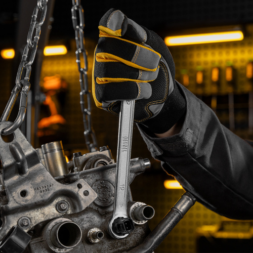 Набор инструментов, 1/2", 1/4", CrV, S2, пластиковый кейс, 82 предмета Denzel по ценам производителя в Челябинске с доставкой по всей России