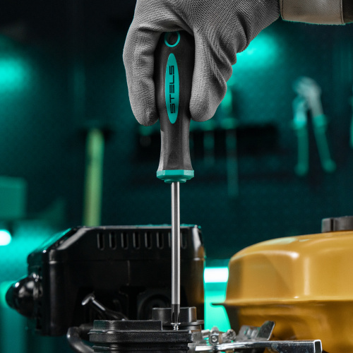 Набор инструментов, 1/2",3/8", 1/4", CrV, пластиковый кейс 142 предмета Stels по ценам производителя в Челябинске с доставкой по всей России