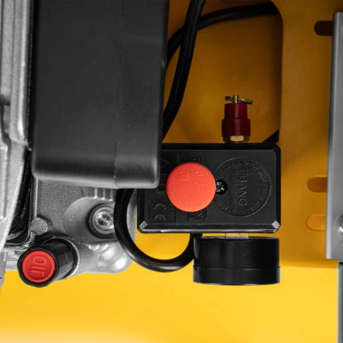 Компрессор воздушный рем. привод BCI 2200/100, 2,2 кВт, 100 литров, 420 л/мин Denzel по ценам производителя в Челябинске с доставкой по всей России