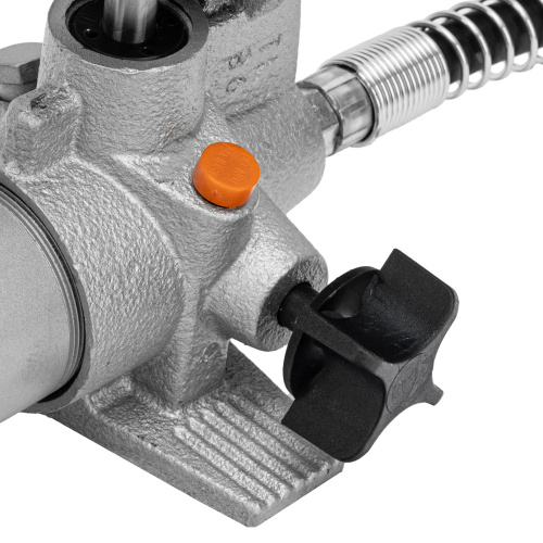 Растяжка гидравлическая, 4 т, набор из 17 предметов, 7 сменных насадок, в пластиковом кейсе Matrix по ценам производителя в Челябинске с доставкой по всей России