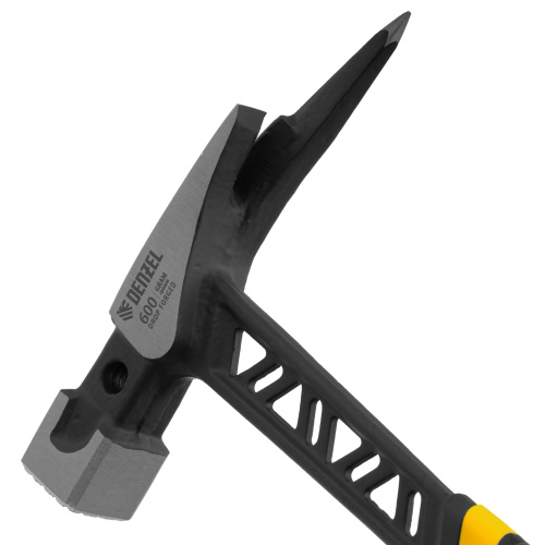 Молоток кровельщика 600 г, цельнокованый, боек с магнитом, двухкомп. обрезин. рук-ка Denzel по ценам производителя в Челябинске с доставкой по всей России