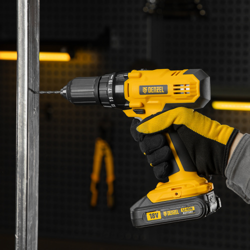 Дрель-шуруповерт аккумуляторная CDL-IB-18-02, Li-Ion, 18 В, 2 акк. Denzel по ценам производителя в Челябинске с доставкой по всей России