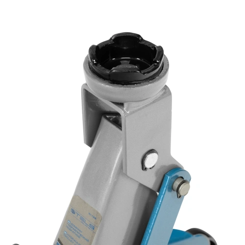 Домкрат гидравлический подкатной, 2 т, h подъема 140-340 мм, в кейсе Stels по ценам производителя в Челябинске с доставкой по всей России