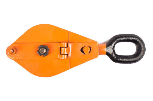 Блок монтажный однорольный с  ушком TOR 0,5 т с откидной щекой по ценам производителя в Челябинске с доставкой по всей России