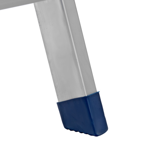 Стремянка двусторонняя 4 ступени, алюминиевая, Сибртех по ценам производителя в Челябинске с доставкой по всей России