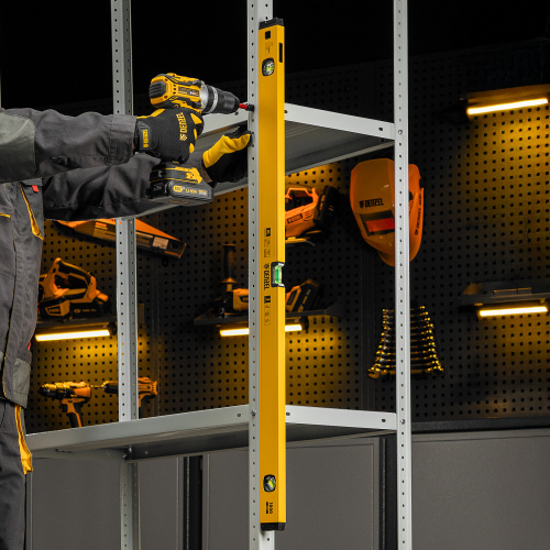 Уровень алюминиевый, магнит, фрезерованный, 3 глазка (1 зеркал.) 0,5 мм/м, 1000 мм Denzel по ценам производителя в Челябинске с доставкой по всей России