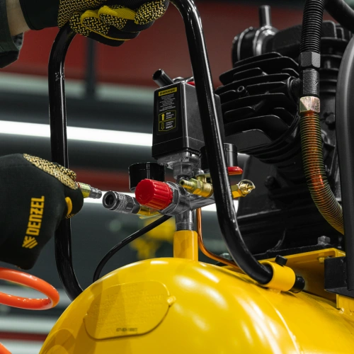 Компрессор воздушный BCW3000-T/100, ременный привод, 3.0 кВт, 100 литров, 520 л/мин Denzel по ценам производителя в Челябинске с доставкой по всей России