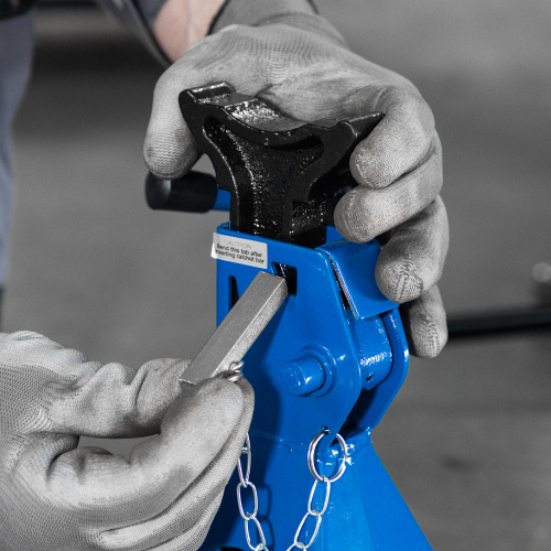 Подставки под автомобиль регулируемые, 2 т, H подъема 280-420 мм, 2 шт, Stels по ценам производителя в Челябинске с доставкой по всей России