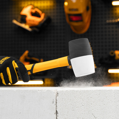 Киянка резиновая, 680 г, черно-белая, фибергласовая рукоятка c TPR покрытием Denzel по ценам производителя в Челябинске с доставкой по всей России