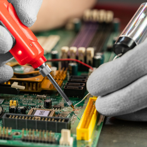 Паяльник беспроводной 4.5 В, 8 Вт, 350°С, припой 10 г, работа от элементов питания 3хАА Matrix по ценам производителя в Челябинске с доставкой по всей России