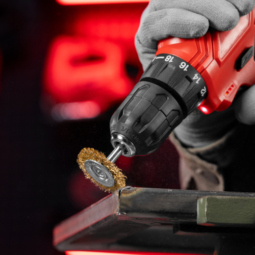 Щетка для дрели, 40 мм, плоская со шпилькой, латунированная витая проволока Matrix по ценам производителя в Челябинске с доставкой по всей России