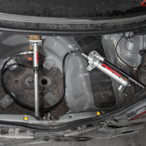 Растяжка гидравлическая, 4 т, набор из 17 предметов, 7 сменных насадок, в пластиковом кейсе Matrix по ценам производителя в Челябинске с доставкой по всей России