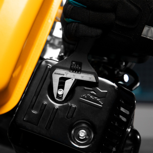 Ключ разводной, 150 мм, CrV, тонкие губки, защитные насадки Gross по ценам производителя в Челябинске с доставкой по всей России