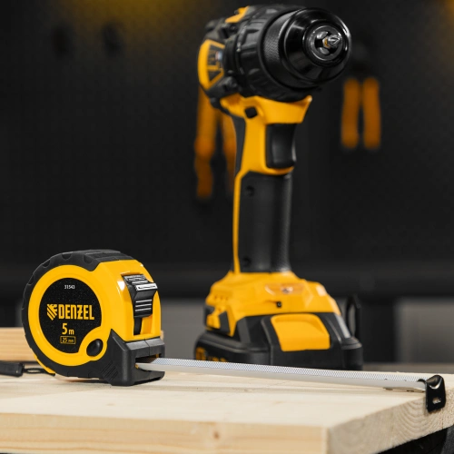 Рулетка 5м х 25мм, двухкомп. корпус, кнопка-пауза Denzel по ценам производителя в Челябинске с доставкой по всей России