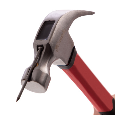 Молоток-гвоздодер, 450 г, боек c магнитом, фибергласовая обрезиненная рукоятка Matrix по ценам производителя в Челябинске с доставкой по всей России