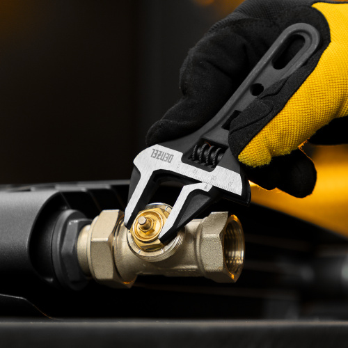 Ключ разводной 135 мм, CrV, кованый, укороченная рукоятка Denzel по ценам производителя в Челябинске с доставкой по всей России