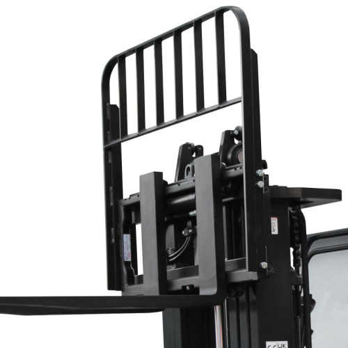 Дизельный погрузчик с кабиной YETT DRP15-XCK2-M300-3W-K по ценам производителя в Челябинске с доставкой по всей России