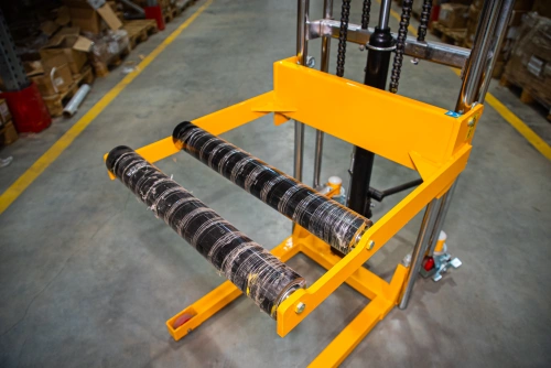 Штабелер гидравлический 0,4 т 1,5 м TOR PF4150R для рулонов по ценам производителя в Челябинске с доставкой по всей России