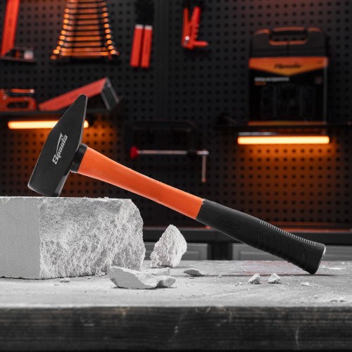 Молоток слесарный, 1500 г, фибергласовая обрезиненная рукоятка Sparta по ценам производителя в Челябинске с доставкой по всей России