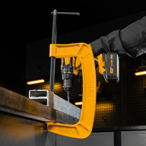 Струбцина G-образная, усиленная, 200 мм Denzel по ценам производителя в Челябинске с доставкой по всей России