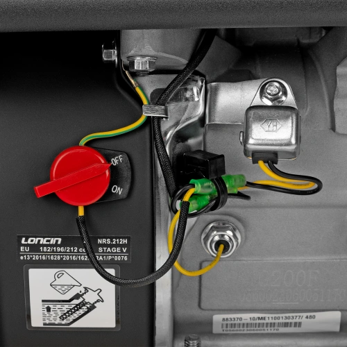 Виброплита бензиновая VC-12, 12 кН, 45*35 см, 196 см3 Denzel по ценам производителя в Челябинске с доставкой по всей России
