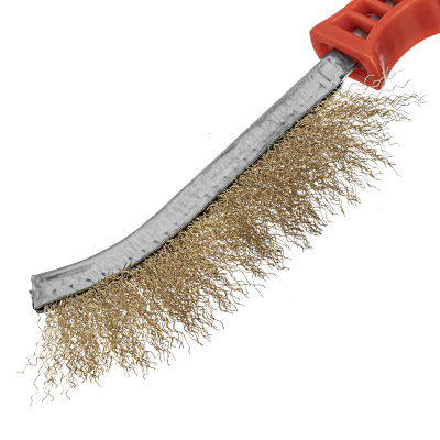 Щетка металлическая латунированная, пластиковая ручка Matrix по ценам производителя в Челябинске с доставкой по всей России