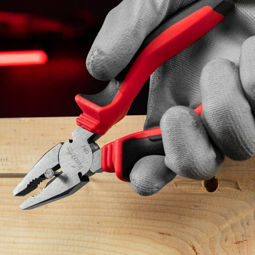 Плоскогубцы комбинированные, 160 мм, хром-ванадий, двухкомпонентные рукоятки Matrix по ценам производителя в Челябинске с доставкой по всей России