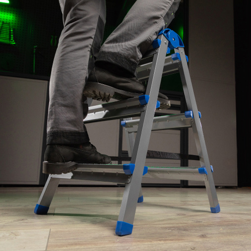 Стремянка двухсторонняя 3 ступени, сталь профиль, стальные ступени, Сибртех по ценам производителя в Челябинске с доставкой по всей России