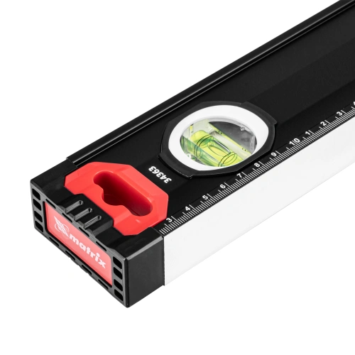 Уровень алюминиевый, усиленный, фрезерованный, 3 глазка, двухкомпонентные рукоятки, 1000 мм Matrix по ценам производителя в Челябинске с доставкой по всей России