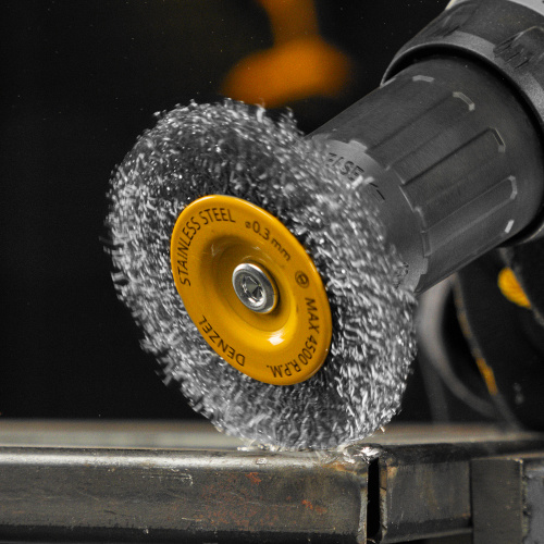 Щетка для дрели, 75 мм, Плоская, со шпилькой, нержавеющая витая проволока Denzel по ценам производителя в Челябинске с доставкой по всей России