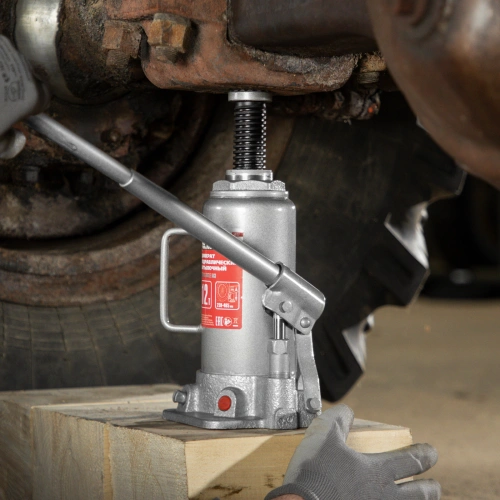 Домкрат гидравлический бутылочный, 12 т, высота подъема 230-465 мм Matrix по ценам производителя в Челябинске с доставкой по всей России